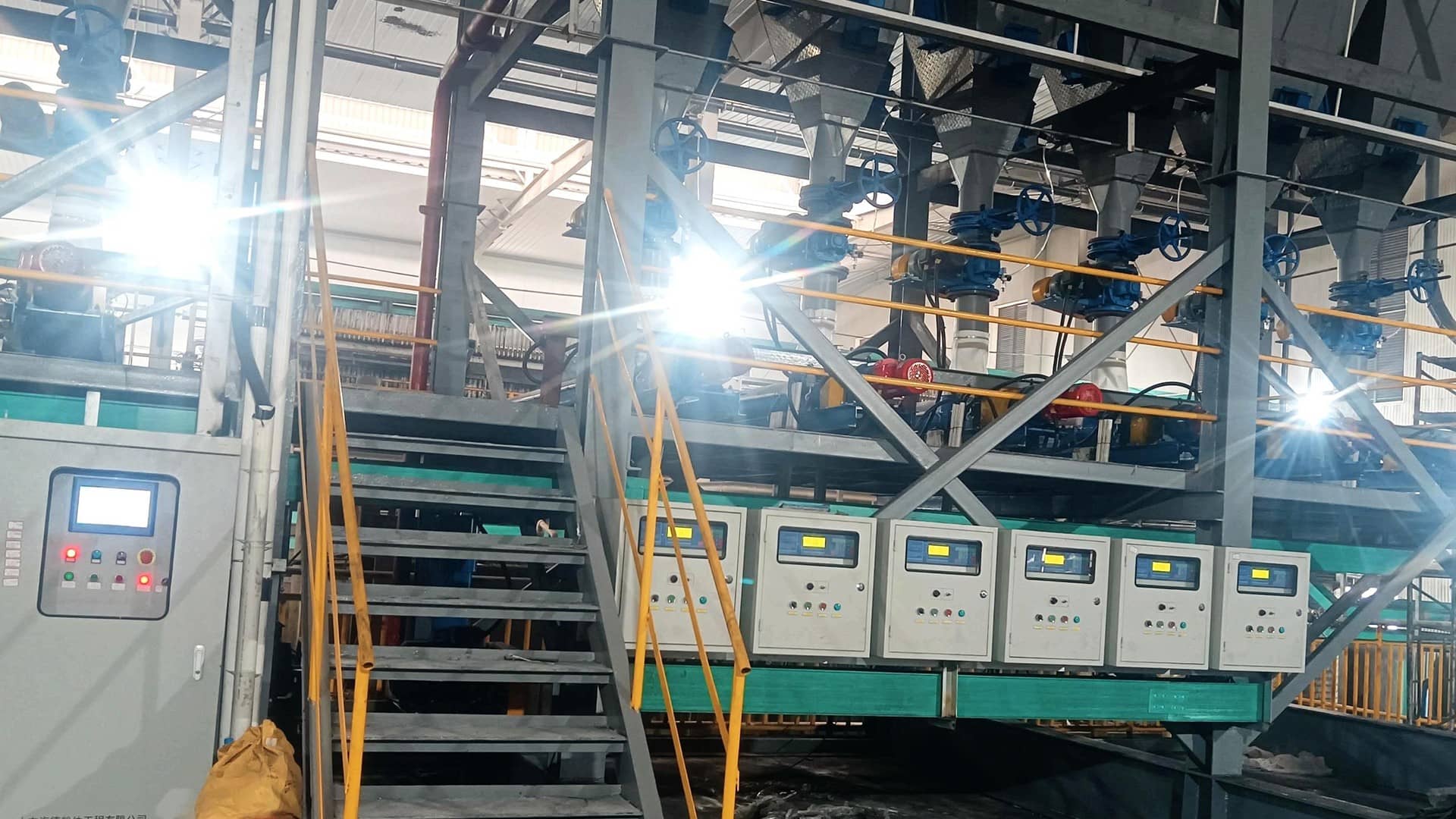 粉體輸送系統(tǒng)工藝在玻璃廠煤粉輸送中的應(yīng)用 粉體輸送系統(tǒng)工藝在玻璃廠煤粉輸送中的應(yīng)用